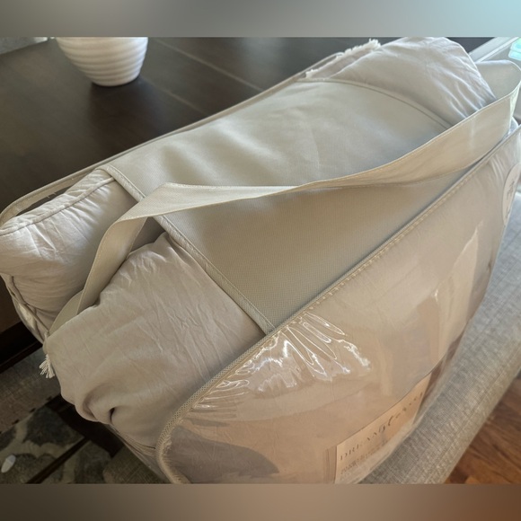 🎉LAST PIECE🎉DREAM STORIES 10Pc Extra Soft Solid Comforter Set - Picture 6 of 12